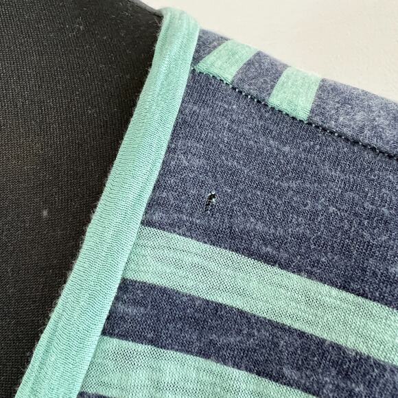 SPLENDID Blue Striped Cottom Flowy Assymetric Top Shirt Size L Large - Picture 6 of 10